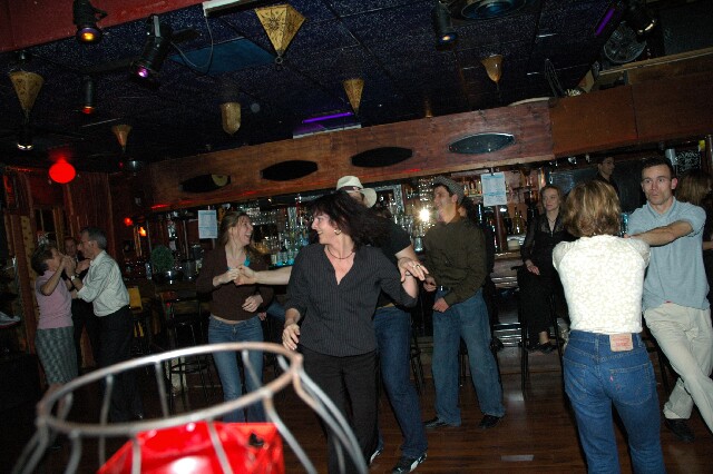 min 2005 12 18 sharkys 164